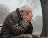 Un mois de décembre déprimant pour les personnes âgées isolées